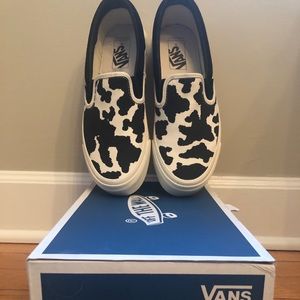 Vans Vault (BRAND NEW!) Slip On Cow print W8.5/M7